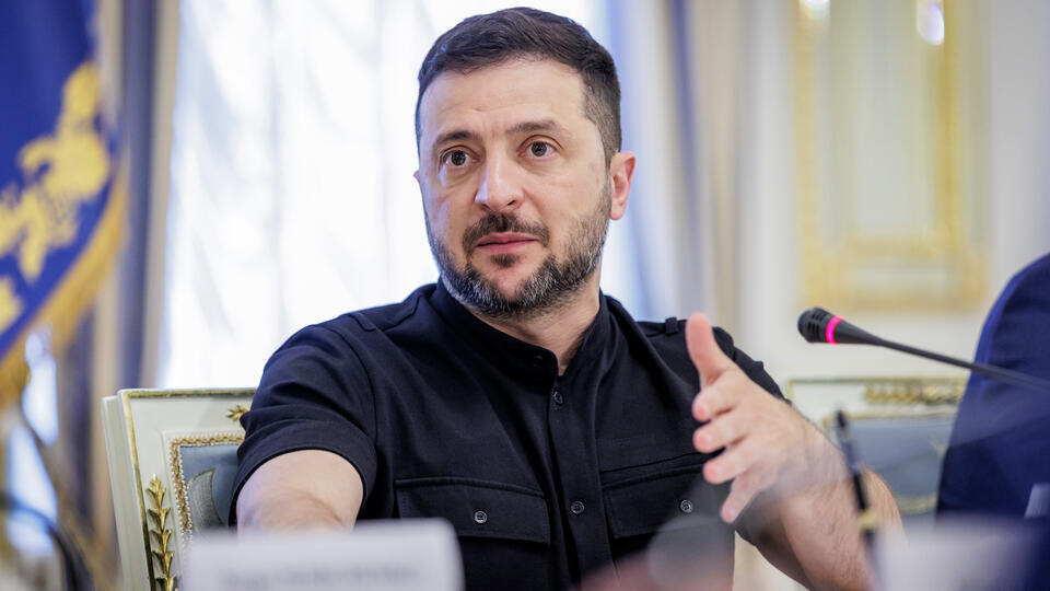     Зеленский утверждает, что Украина готова к прекращению огня Thomas Koehler/picture alliance / BMF/photothek/TASS