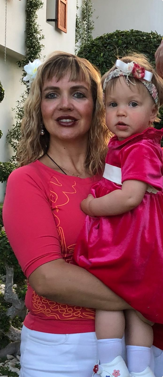 После активного солнца, есть специальные серии после загара и специальная косметика. Не пренебрегайте.