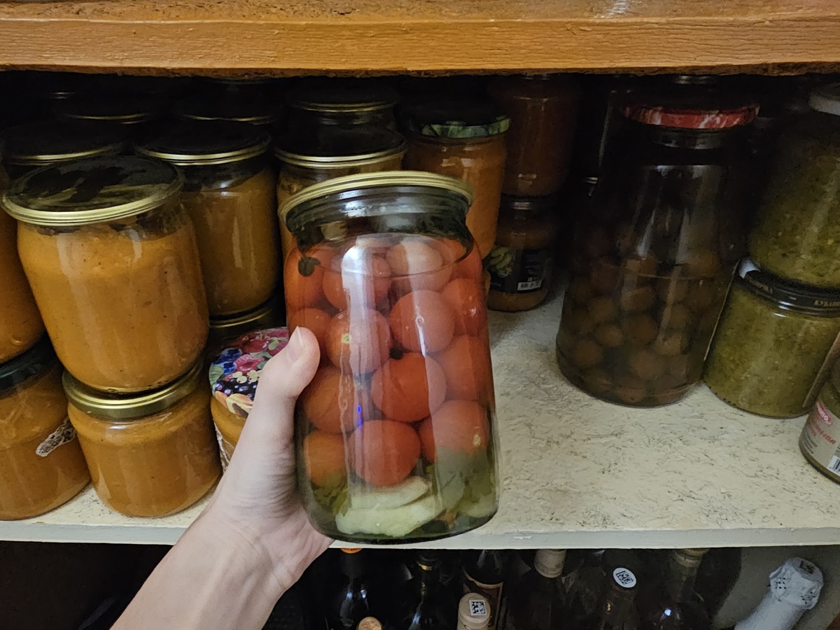    Секретный маринад "3-6-9": огурцы получаются хрустящими, а помидоры просто тают во рту - лучший проверенный рецепт