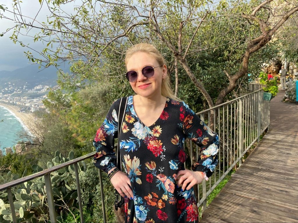     Читательские привычки менеджера розничной торговли МИФа Нади Алексеевой Госпожа Метафора