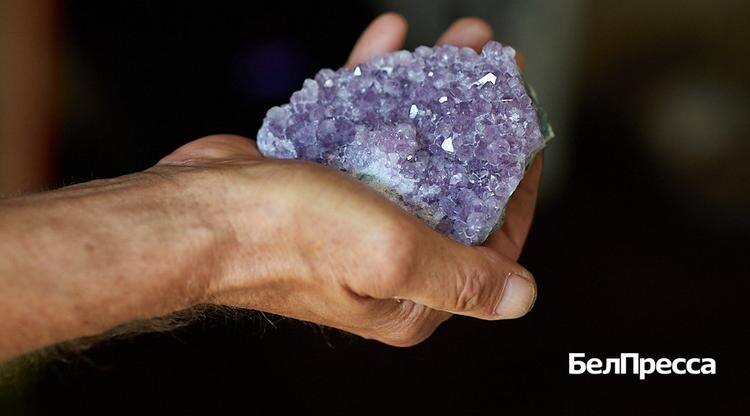 Миллиард лет на ладони. Житель Белгородского района собрал редкую коллекцию минералов