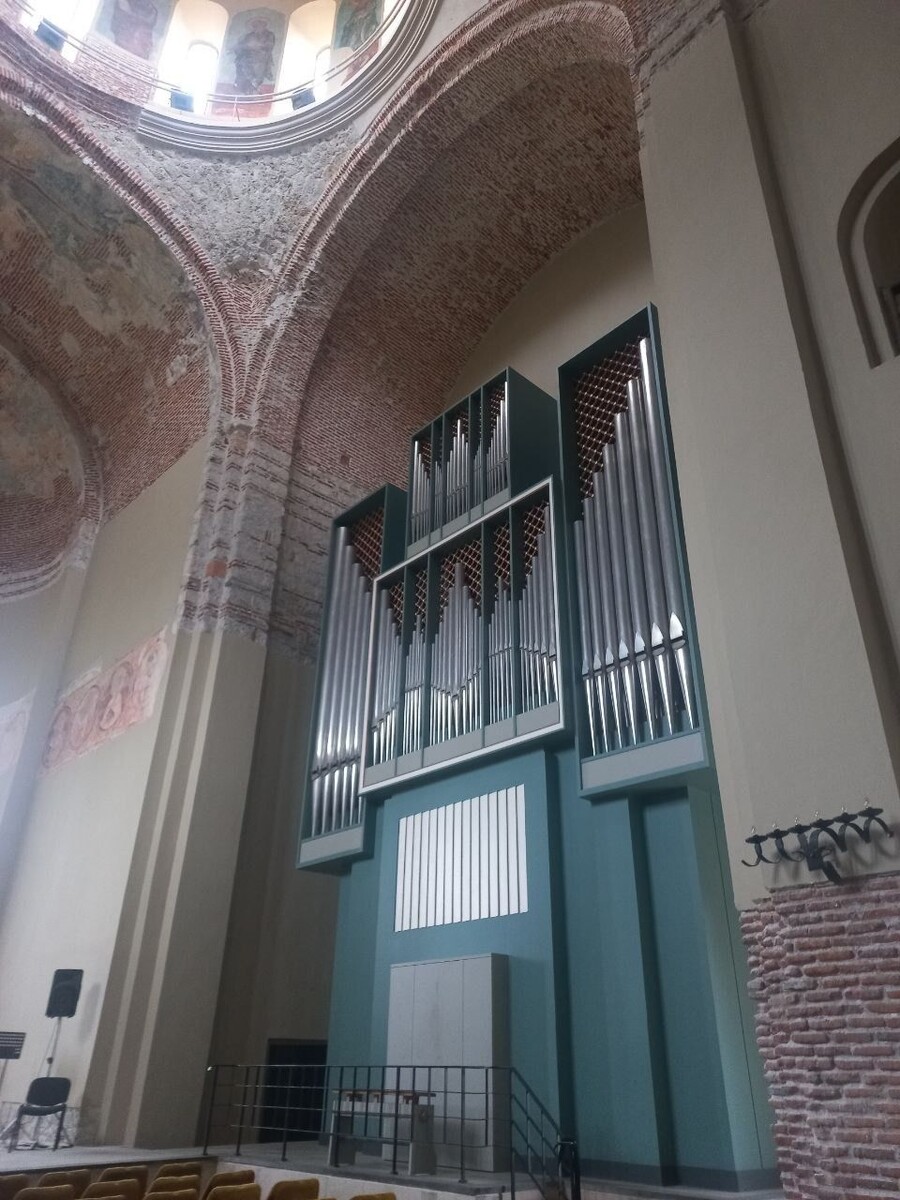    Патриарший собор в честь Андрея Первозванного в Пицунде. Источник: Олеся Веселкова / "Толк"