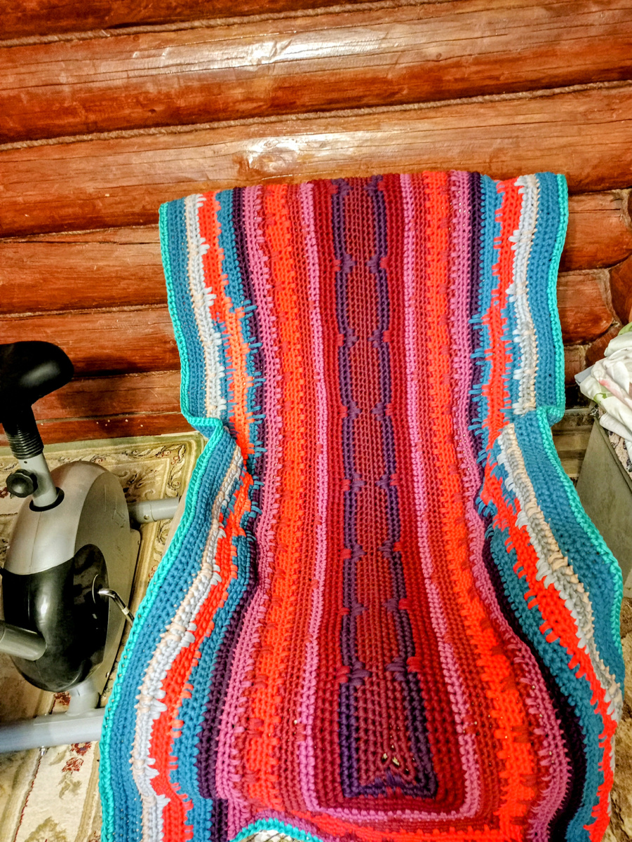 Покрывало из трикотажной пряжи 