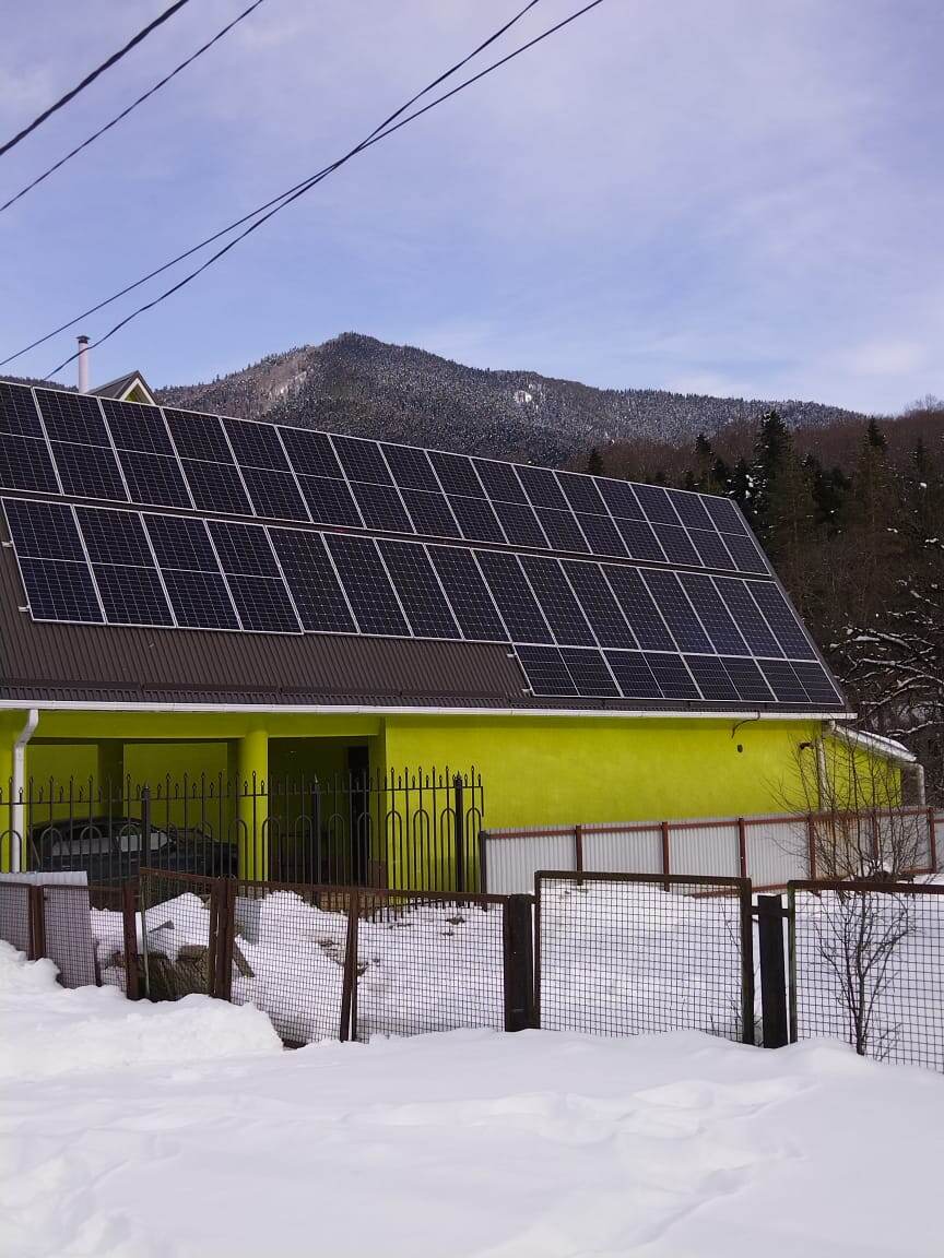Солнечная электростанция в поселке Гузерипль для владельца частной гостиницы