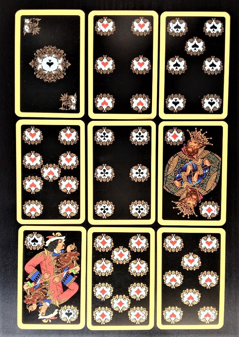 Ответ смотрим на колоде "Палех"