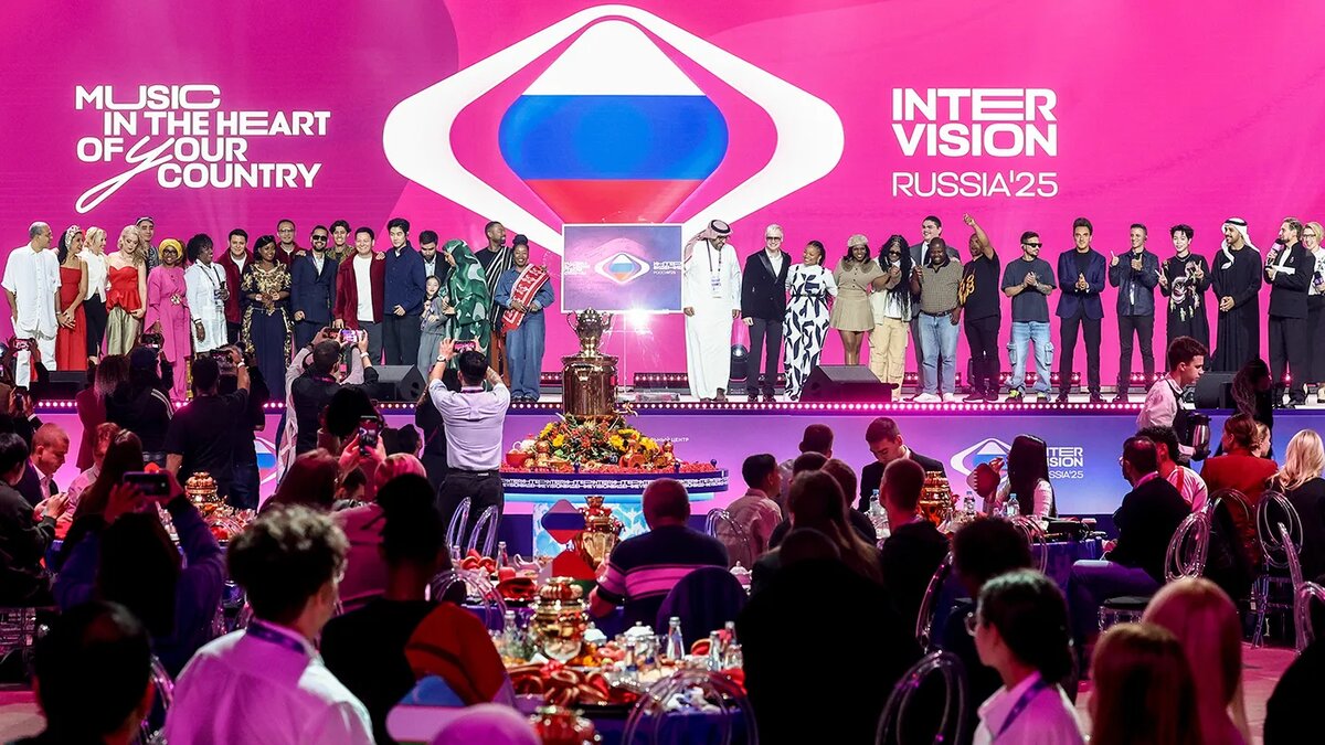   Софья Сандурская / ТАСС- Участники конкурса после проведения жеребьевки Международного музыкального конкурса «Интервидение»