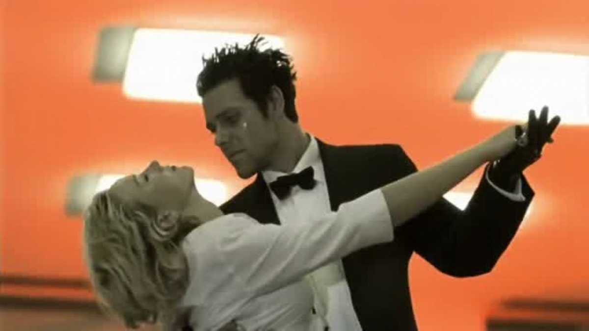 Кадр из клипа Rammstein: Ich Will (2001)