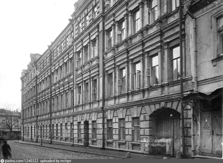 Фото из открытых источников Поварская улица 8/1к1 1929.