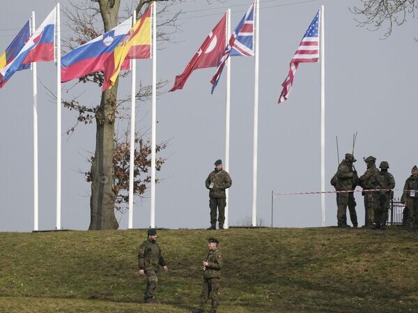    © AP Photo / Czarek Sokolowski