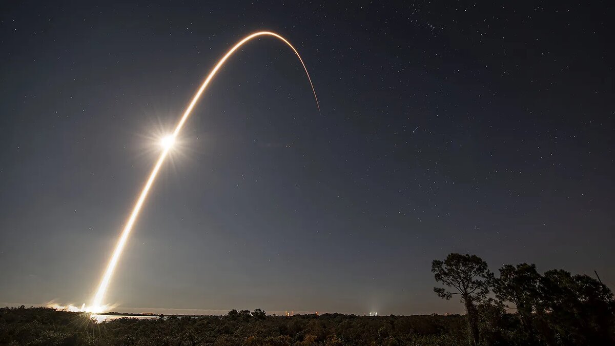   @spacex / Flickr (CC BY-NC 2.0)- Архивное фото. Запуск ракеты SpaceX Falcon 9 с интернет-спутниками Starlink