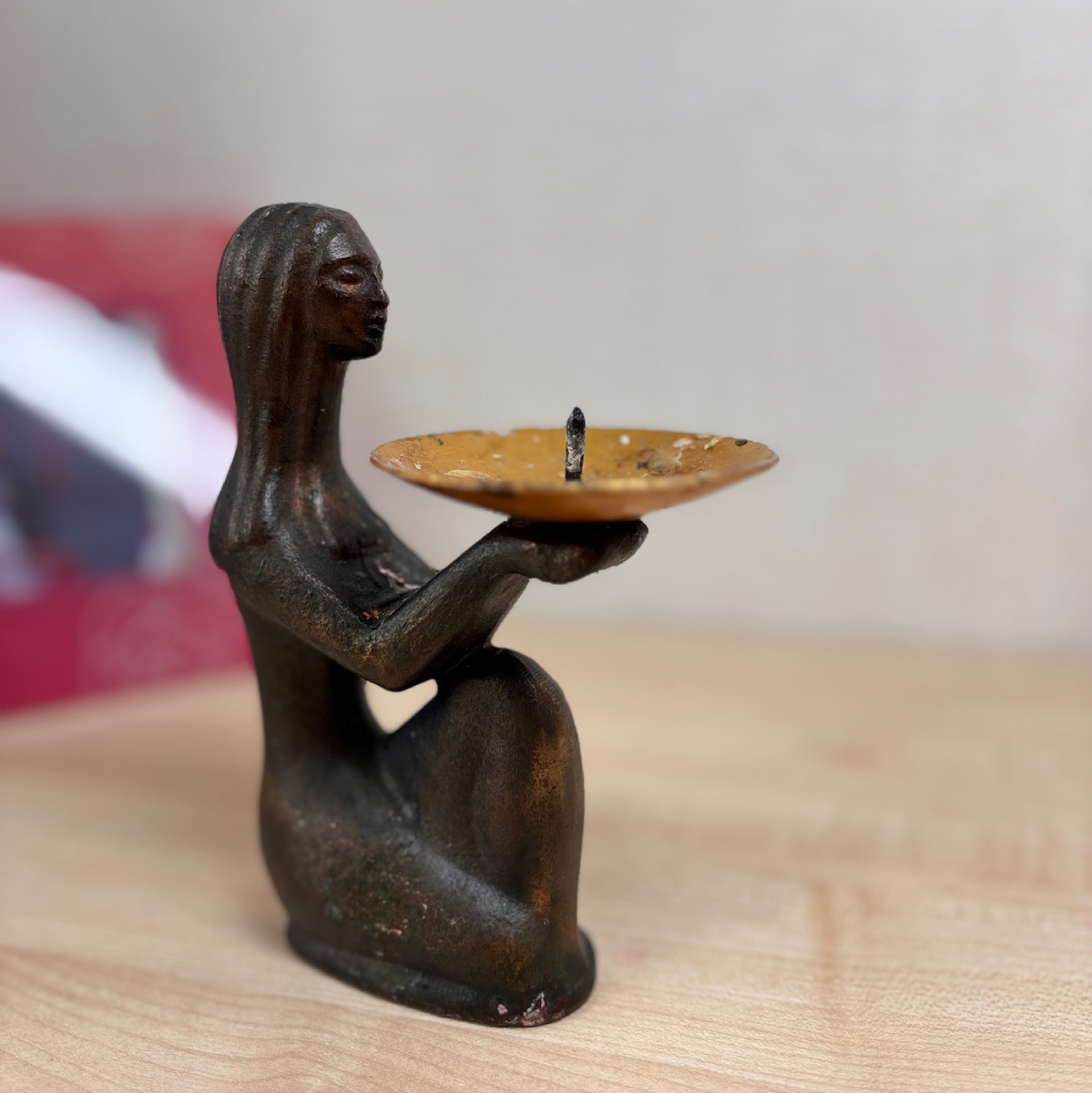 подсвечник "Девушка с чашей" или "Дары приносящая". Сарапульский СЭПЗ.