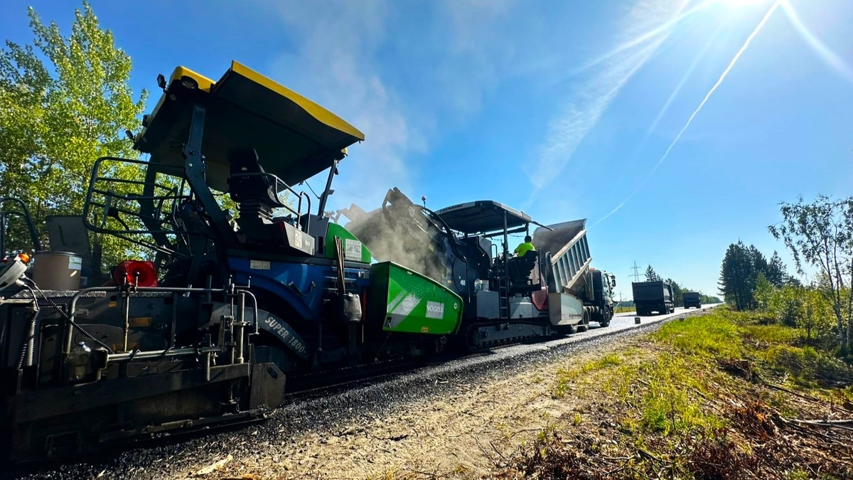    В Нижневартовском районе ремонтируют дорогу между Стрежевым и столицей Самотлора