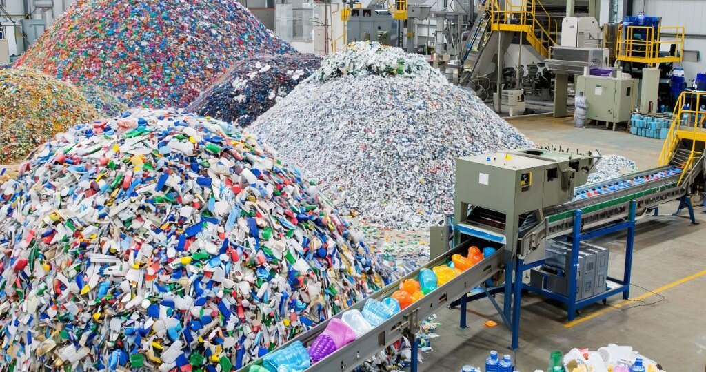 Вторичное сырье в литье под давлением: Как сократить расходы на 40% и обойти конкурентов