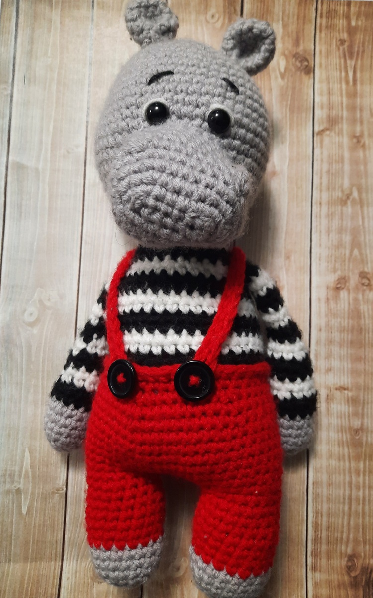 Этот милаш, один из первых, кого я связала