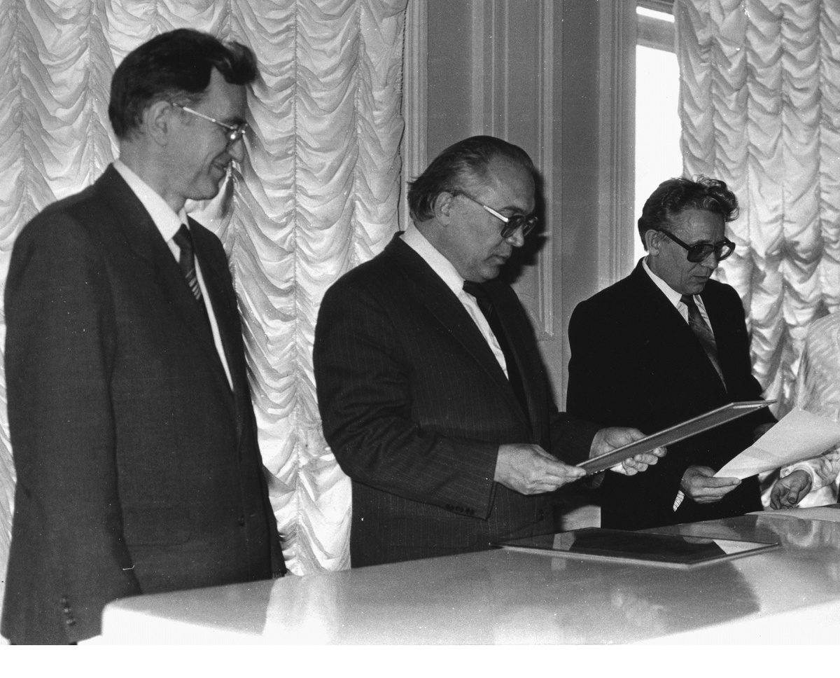 Юрий Полянсков с ректором МГУ Виктором Садовничим и попечителем Виктором Давыдовым