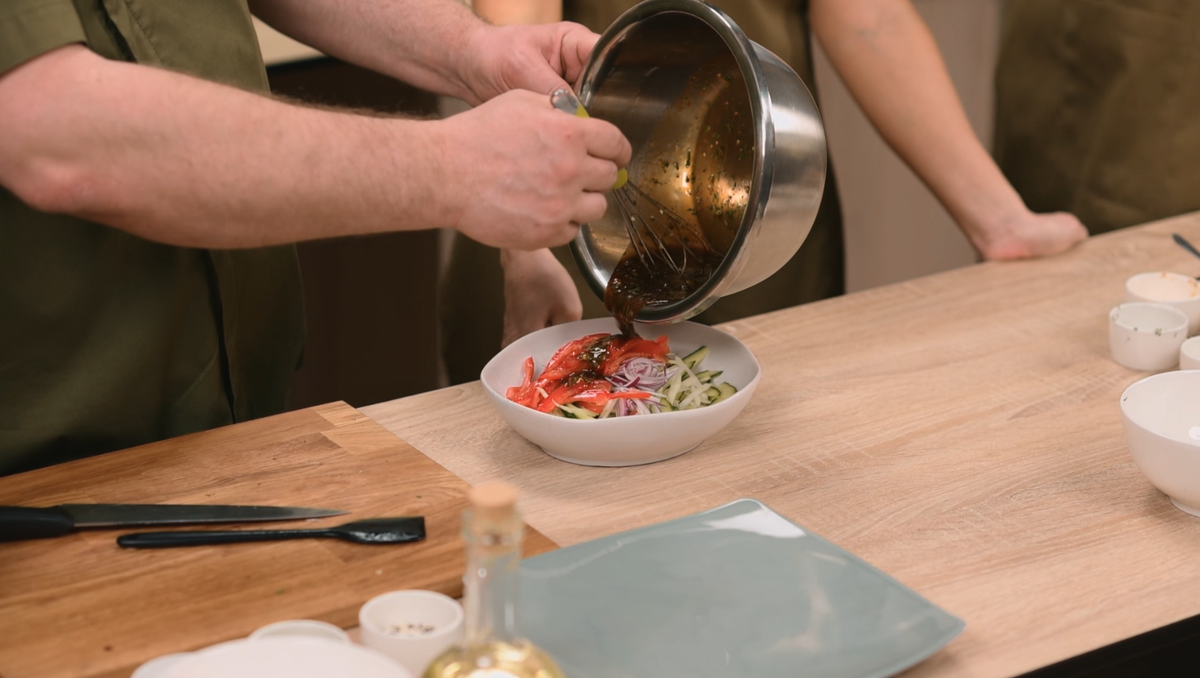 Тайский соус добавляют к морепродуктам, супам, яичным блюдам и в бургеры