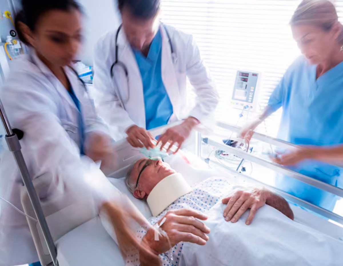 Оказание первой помощи пациенту без сознания