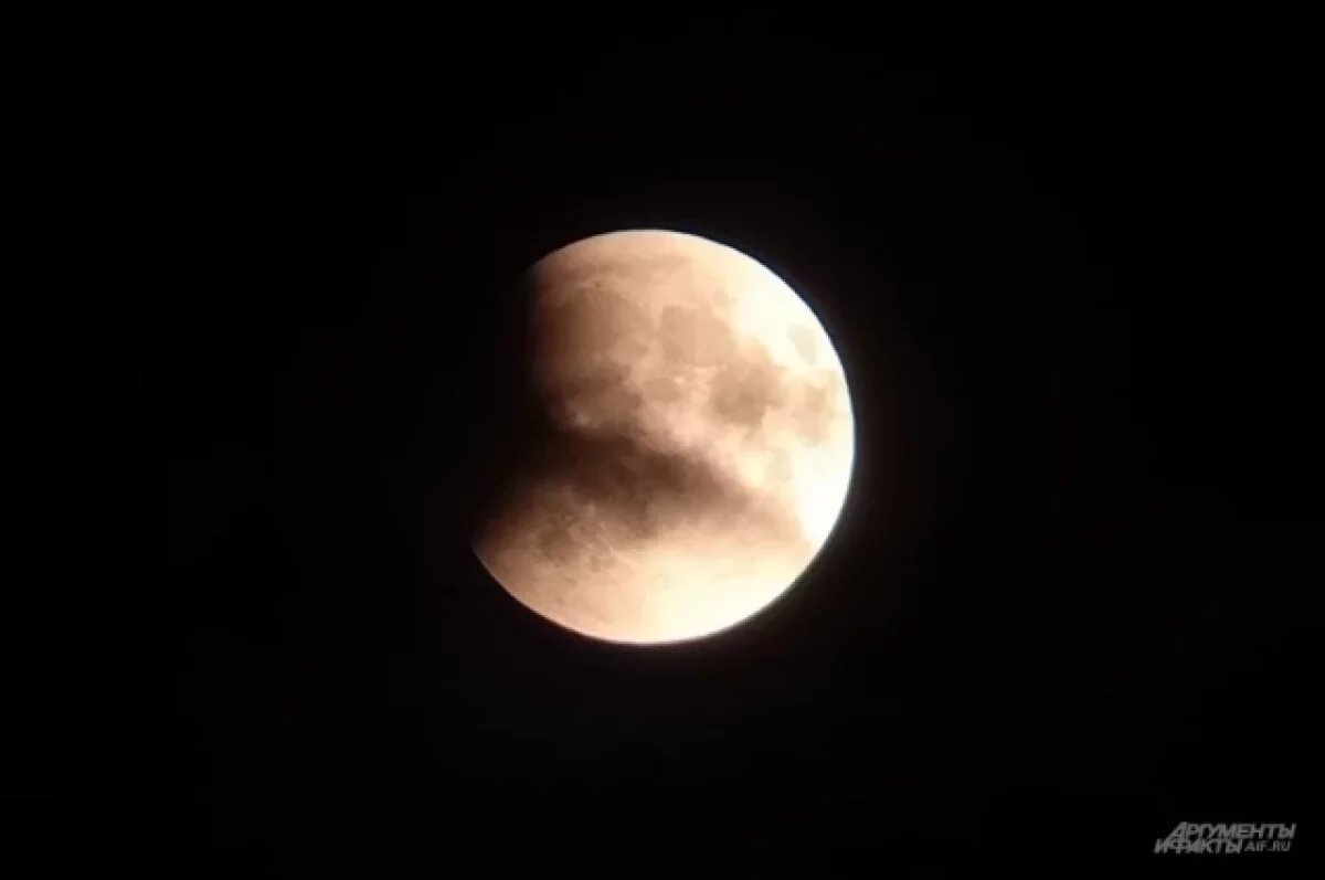    DM: сутки на Земле могут стать длиннее на 25 часов из-за отдаления Луны