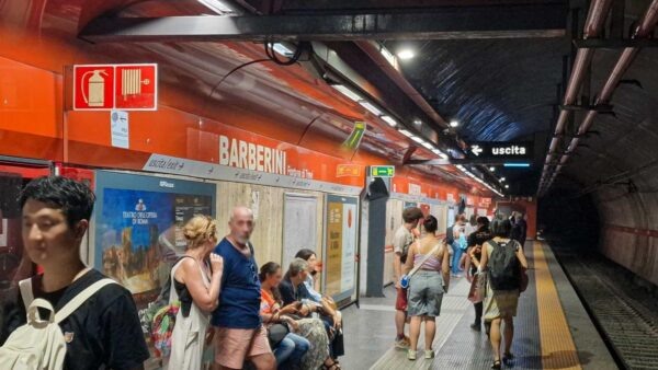 Станция римского метрополитена «Берберини»