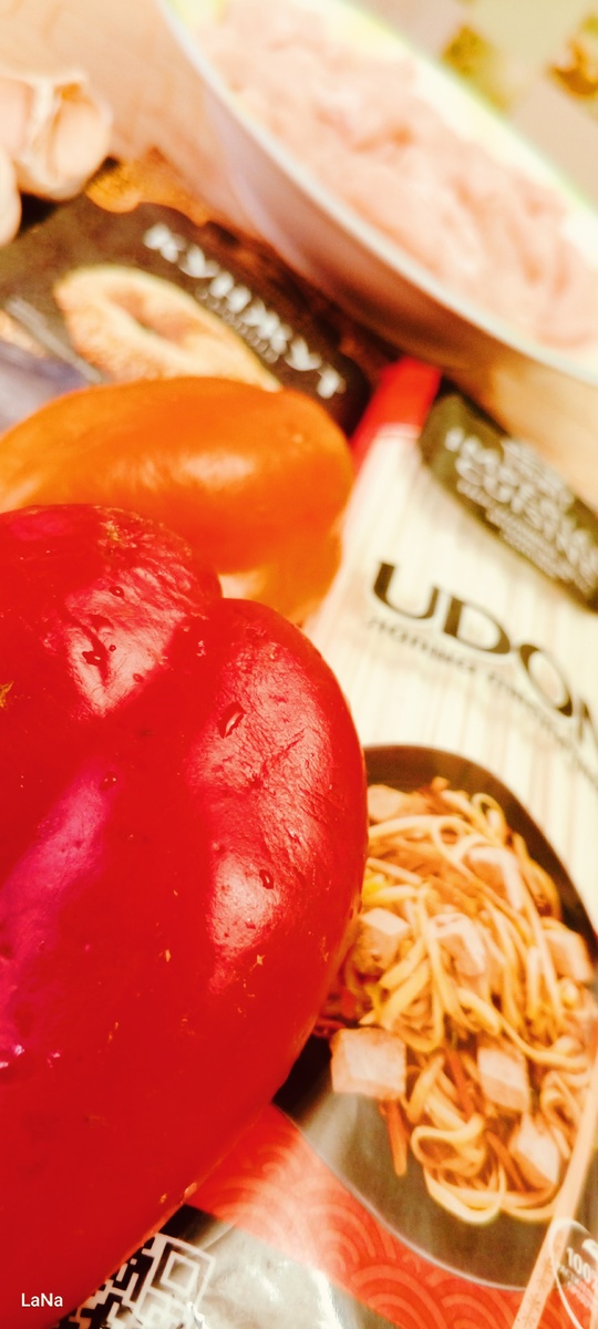 Подготавливаем все ингредиенты.