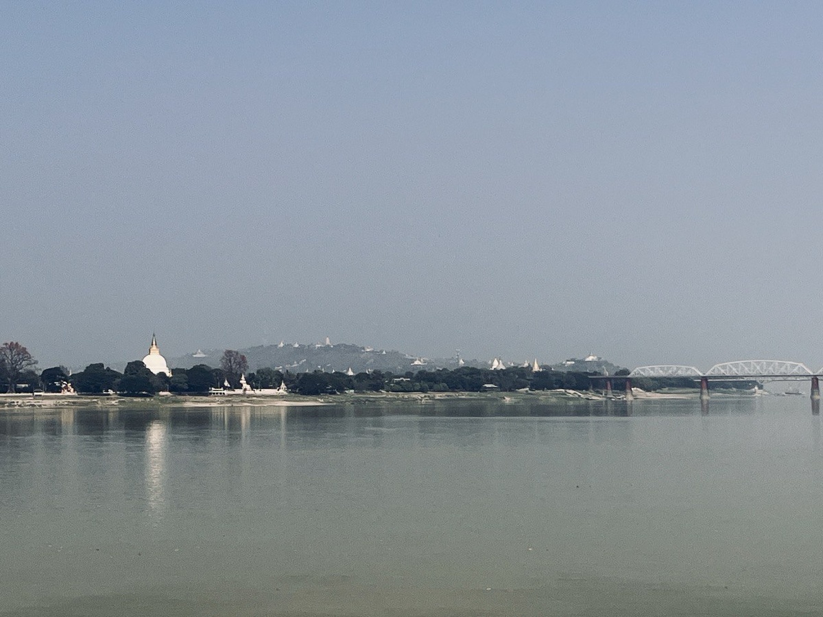 Вид через Иравади