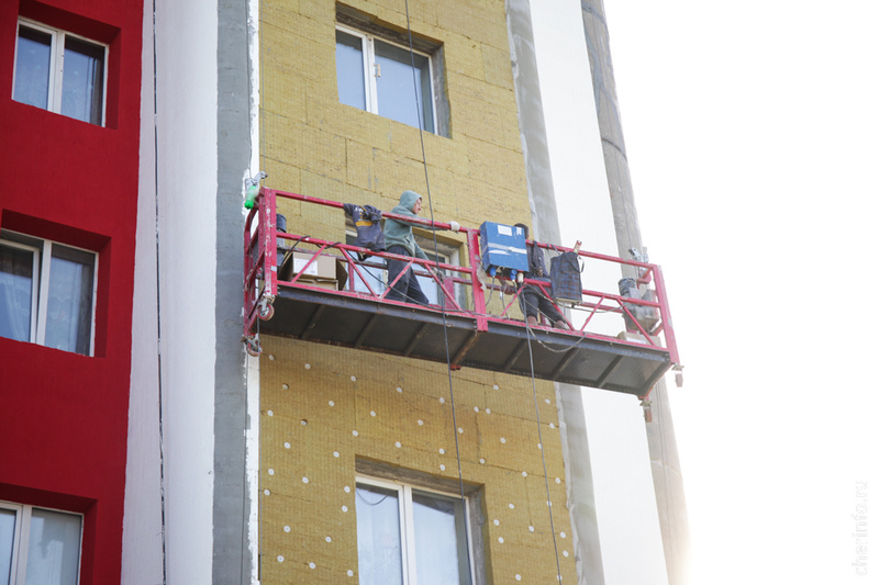    Фасады двух многоэтажек на Данилова, 21 и 23 будут готовы до конца ноября.