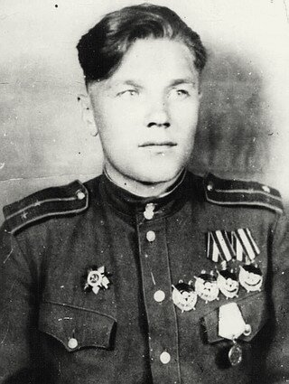 О выдающемся воздушном асе, который так и не стал Героем