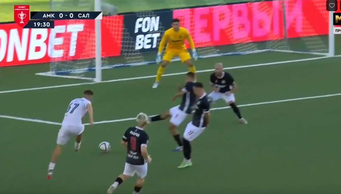 Фото скриншот из трнсляции «Амкал» – «Салют»