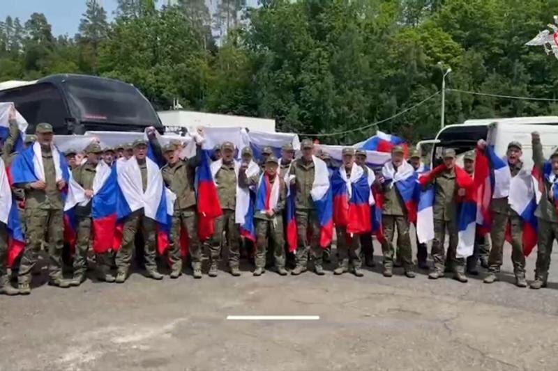    МО РФ / Освобожденные из плена российские военнослужащие