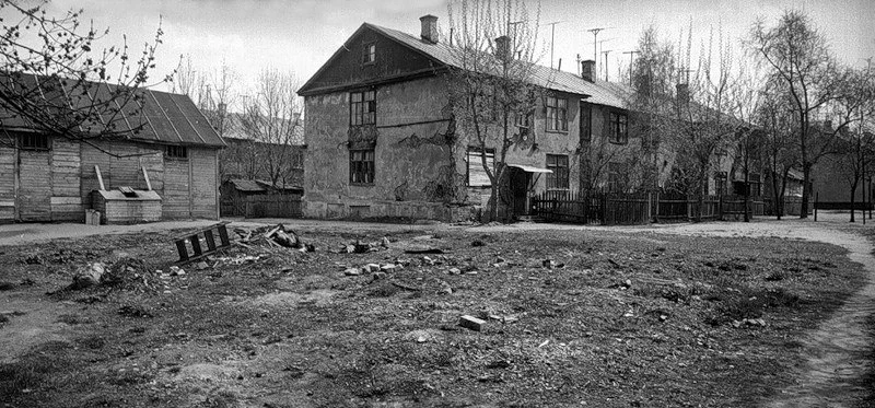 Бараки. Пушкинский студгородок, дом 9. Источник: http://lj.rossia.org/users/meta_68/26447.html.