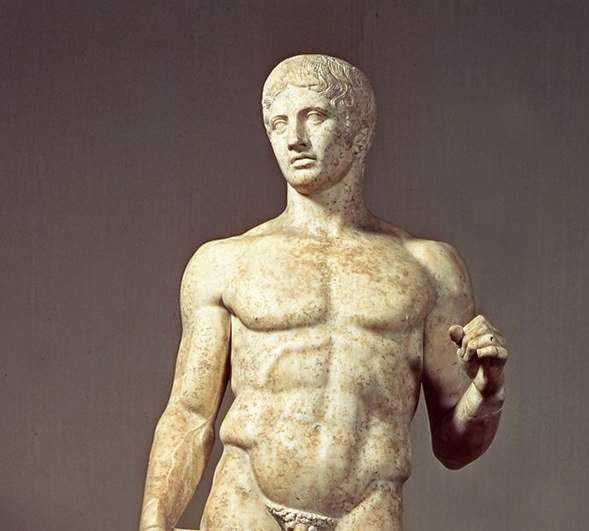 Римская мраморная копия с греческого бронзового оригинала «Дорифор» (Копьеносец). Ок. 440 г. до н.э.