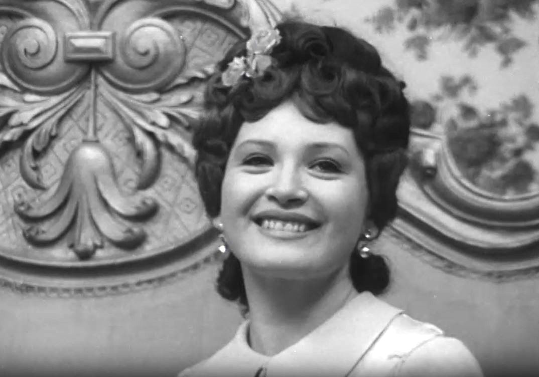 Кадр из фильма-спектакля "На всякого мудреца довольно простоты" (1971)