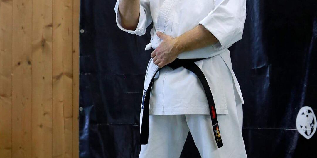 «Меч, который вы вручаете себе»: Мысли за пределами татами.