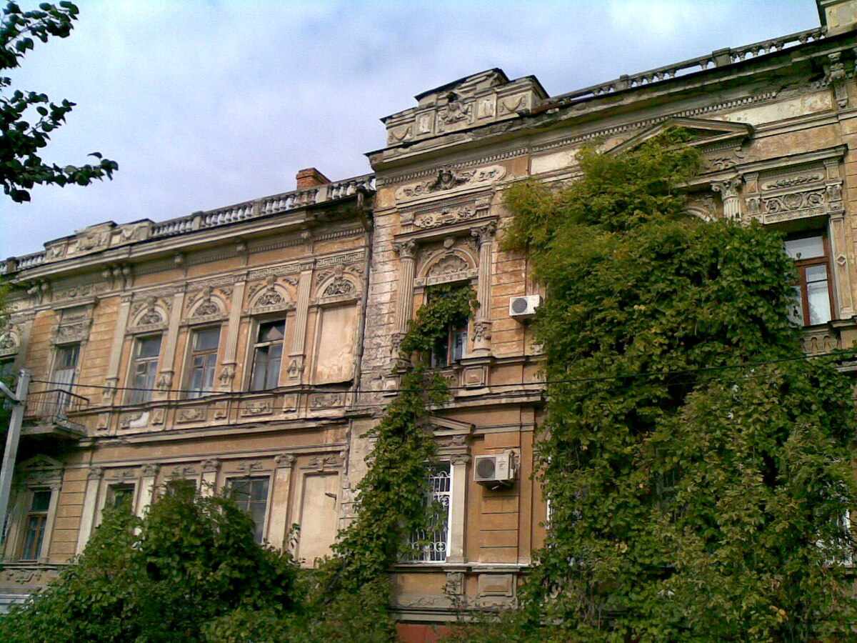 upload.wikimedia.org