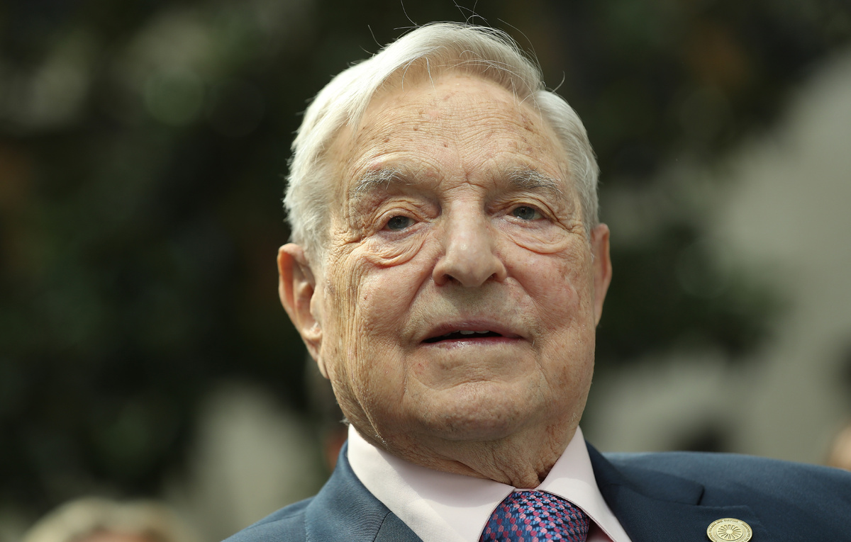    Джордж Сорос  Sean Gallup/Getty Images