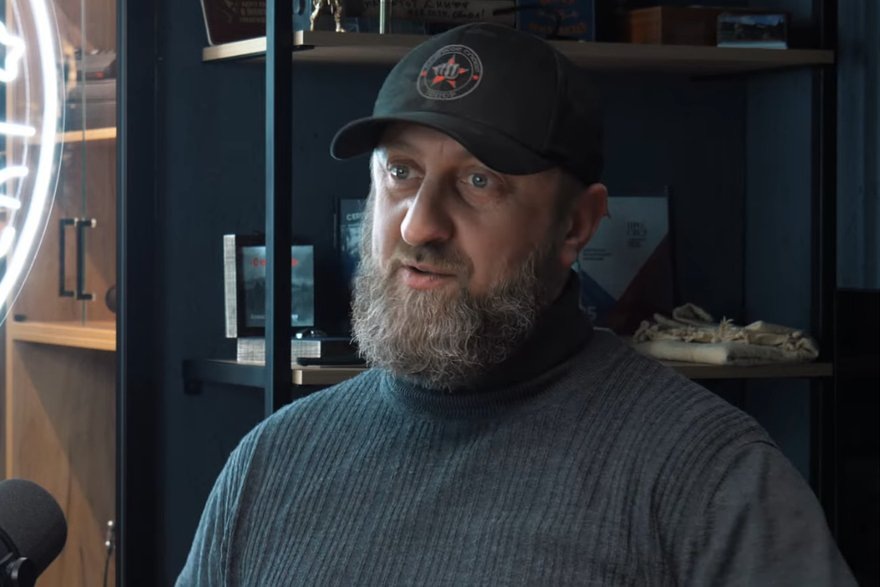    Кадр: ЭКИПИРОВКА ЭКСПЕРТ - магазин военных товаров. / YouTube