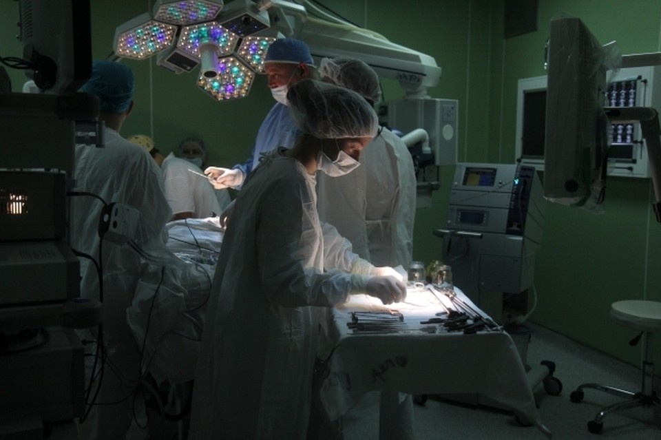 Девочка сначала попала в травмпункт, а потом ее направили к нейрохирургам. Фото: Юлия Пыхалова. 