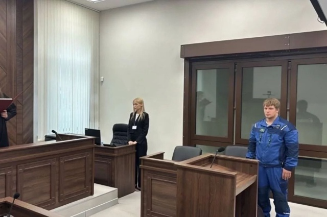 Судья не дрогнула и подписала приговор учителю, который просто бросил ручку в ученика