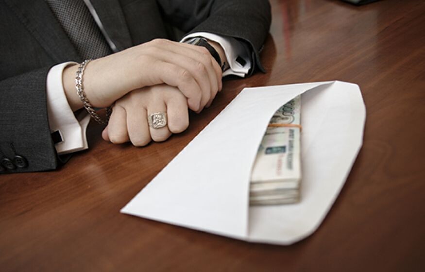    Коррупционный пирог: Как вернуть народу 3 триллиона рублей, раскрыли в Госдуме