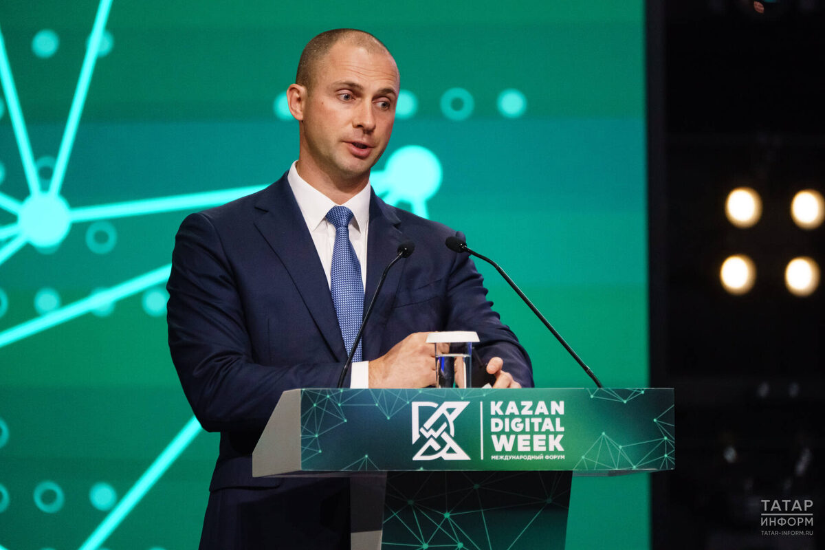 Владимир Кириенко заострил особое внимание на безопасности отечественного продукта. Здесь соблюдается все требования российского законодательстваФото: © Салават Камалетдинов / «Татар-информ»