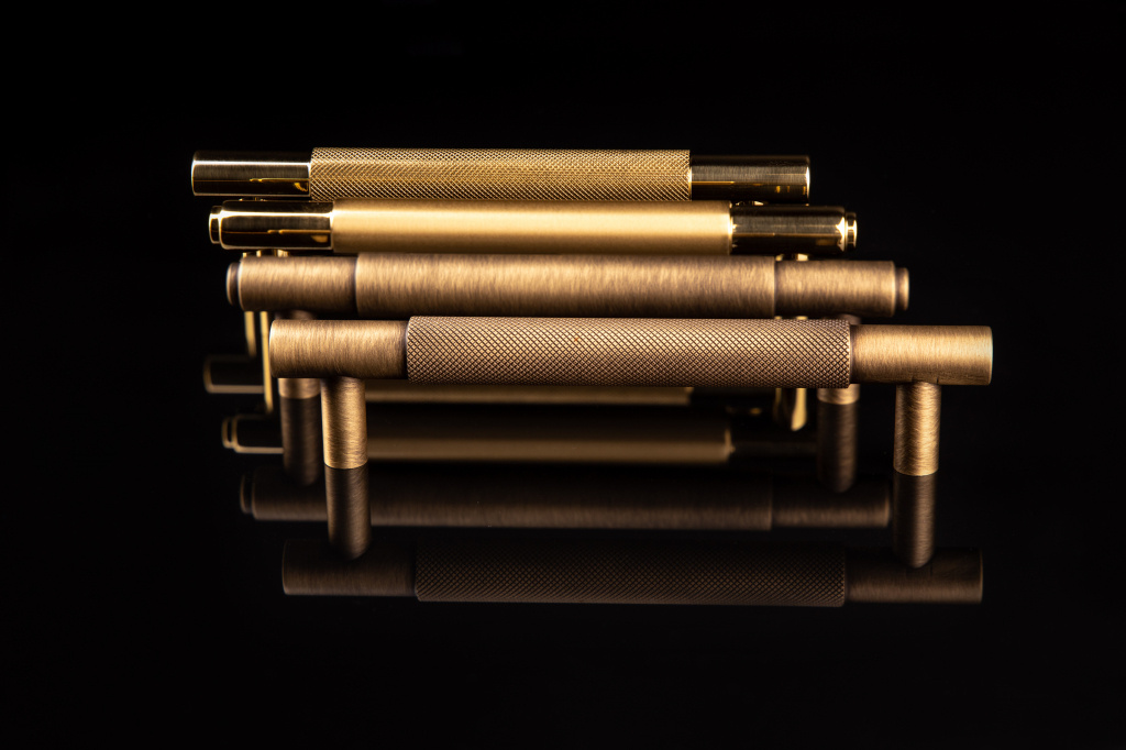 Латунные ручки-скобы бренда Fadex