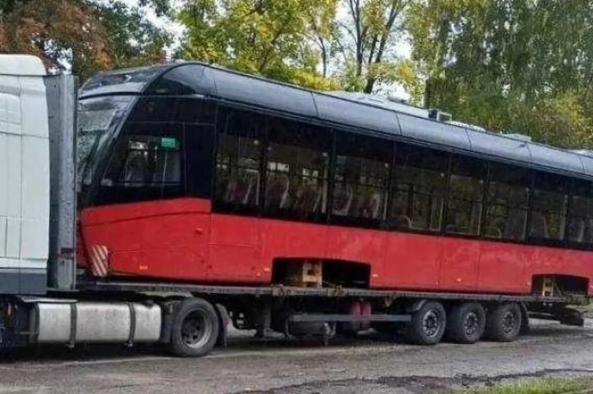    Первый трамвайный кузов для замены прибыл в Новосибирск