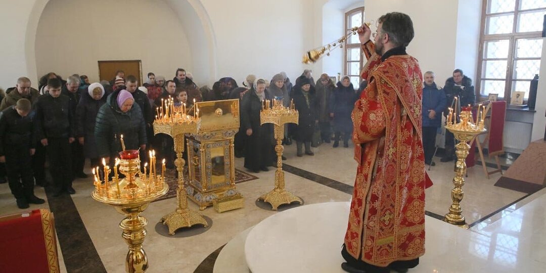 Когда и зачем кадят в храме?