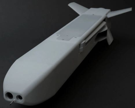 Cо сложенными крыльями