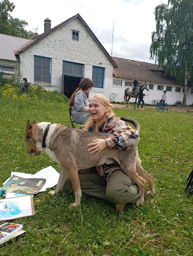 Поля Фурсова, маленькая нижегородская художница с большой душой