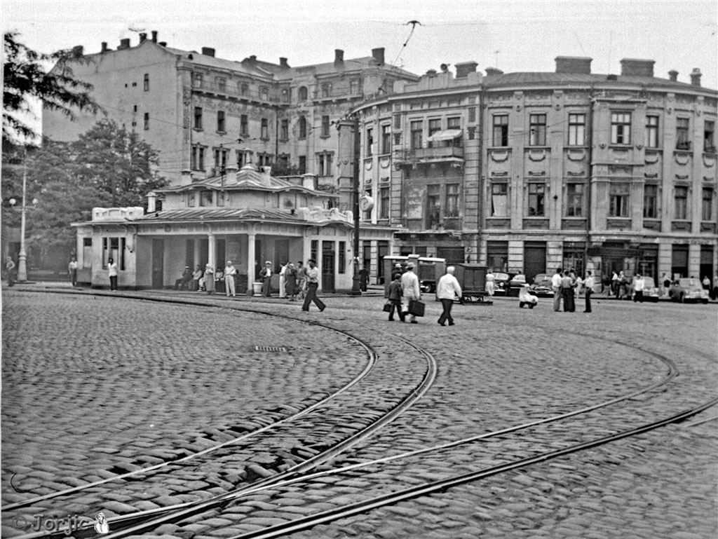 Одесса.  Греческая площадь, и рельсы узкой колеи.  60-е годы