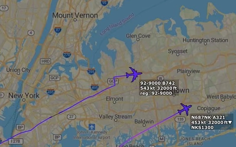    Самолёт Трампа едва избежал авиакатастрофы во время полёта в Великобританию