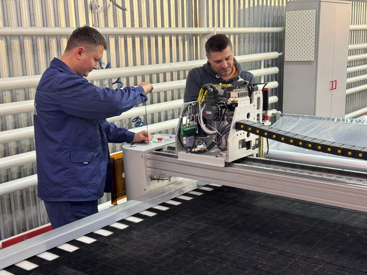 Производство роскройных станков на заводе MOZES в Калуге 