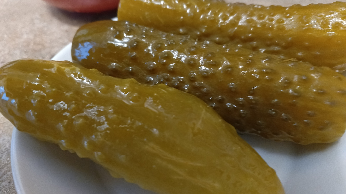 фото автора: настоящие соленые огурцы