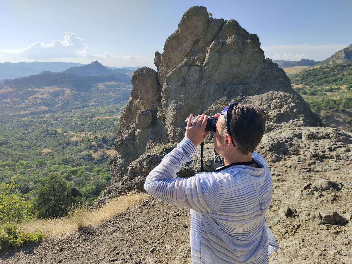 На северном склоне хребта Карагач, на заднем плане Балалы-Кая